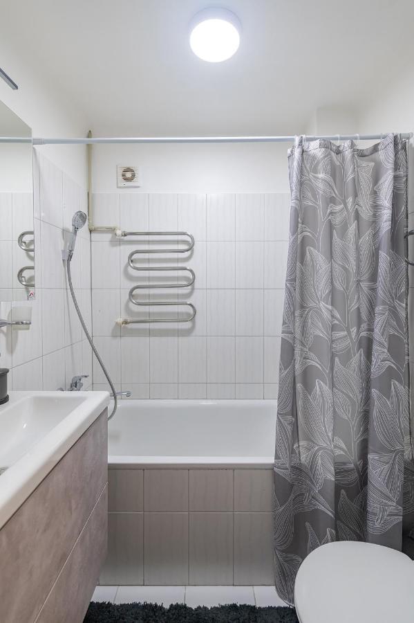Family 1 Bd Old Town Apartment By Hostlovers Kaunas Exteriör bild